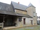 référence n° 176070385 : Henrichemont - Henrichemont, Ancien Relais de Poste d\'env. 230 m2 avec dépendances sur 1415 m2 de terrain arboré et...
